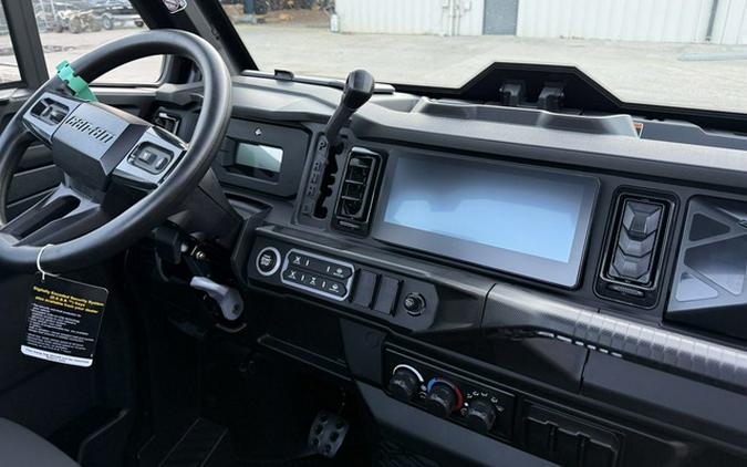 2026 Can-Am Defender XT CAB HD11 With 10.25 In.Display