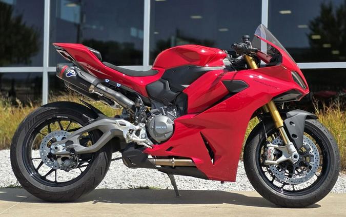 2025 Ducati Panigale V2 S