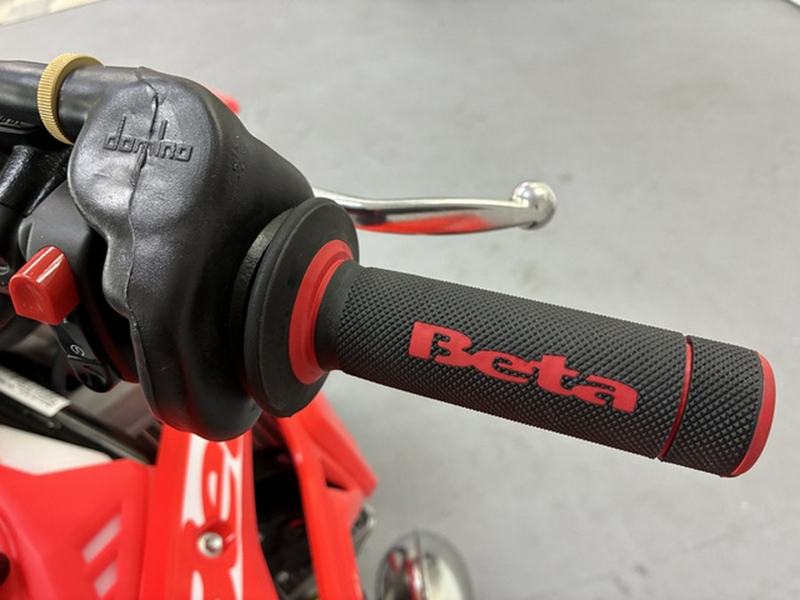 2027 Beta Motorcycles Xtrainer 200