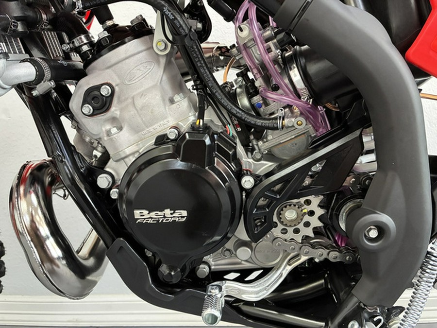 2027 Beta Motorcycles Xtrainer 200
