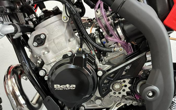 2027 Beta Motorcycles Xtrainer 200