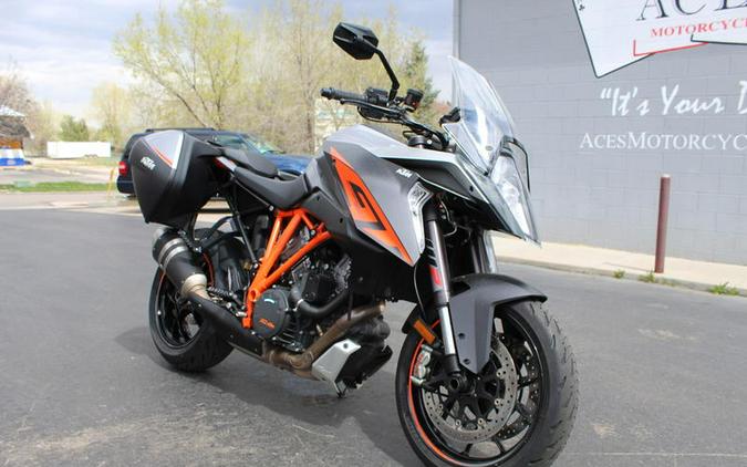 2017 KTM SUPER DUKE 1290 GT