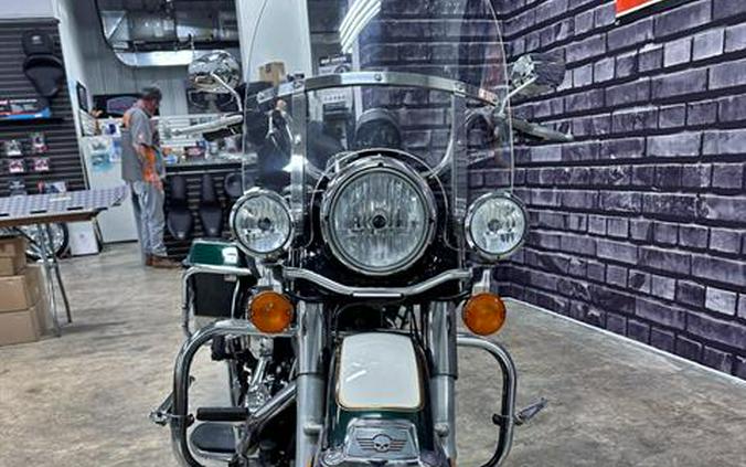 2011 Harley-Davidson Police Road King®