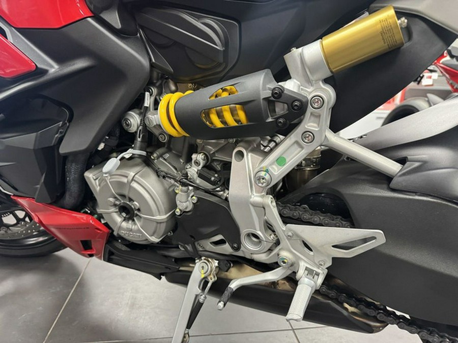 2023 Ducati Streetfighter V2 Ducati Red