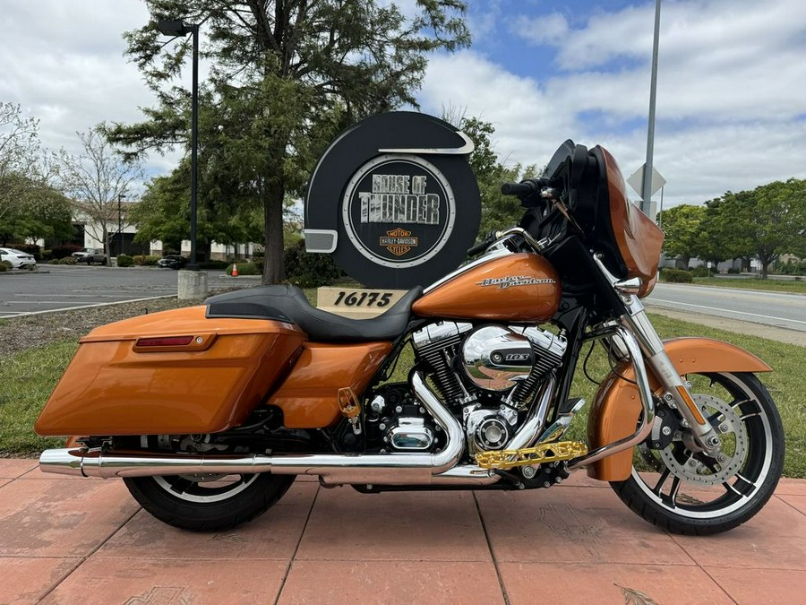 2016 Harley-Davidson® FLHX - Street Glide®