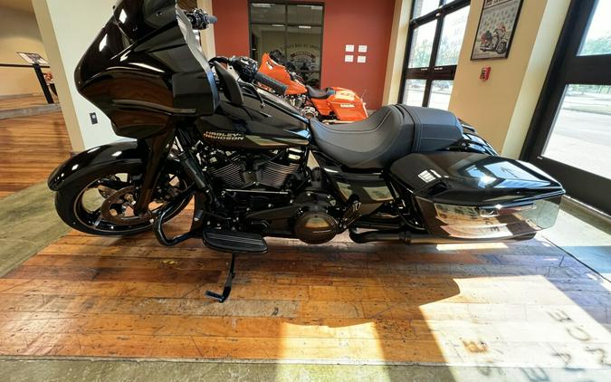 Used 2024 Harley-Davidson Street Glide Grand American Touring Motorcycle For Sale Near Memphis, TN