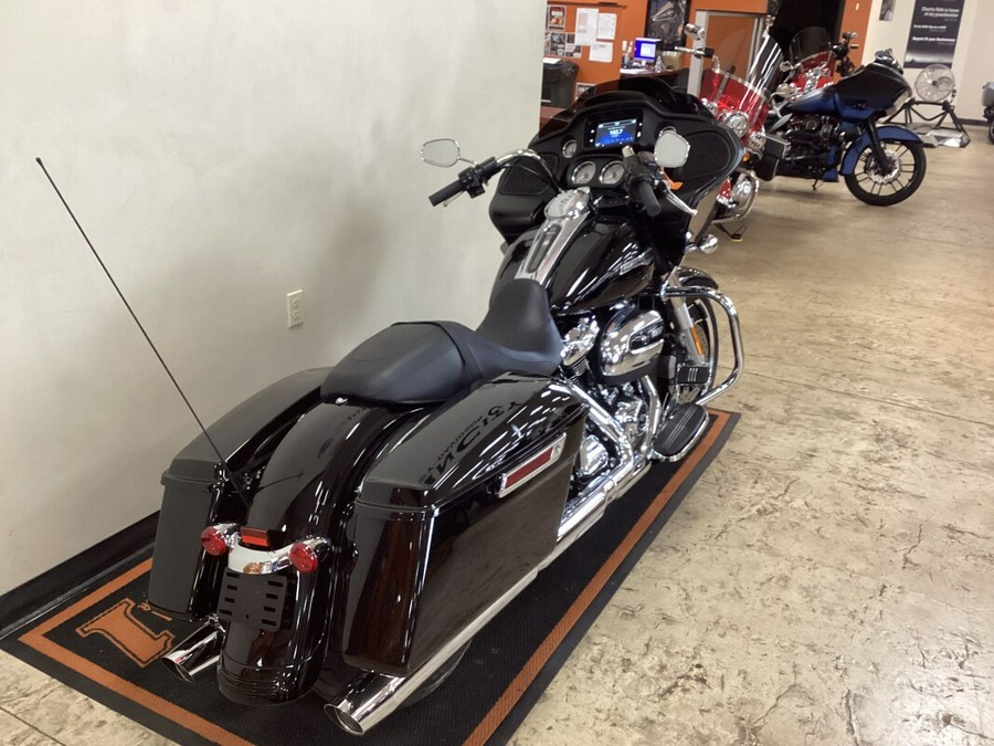 2023 Harley-Davidson Road Glide Black FLTRX