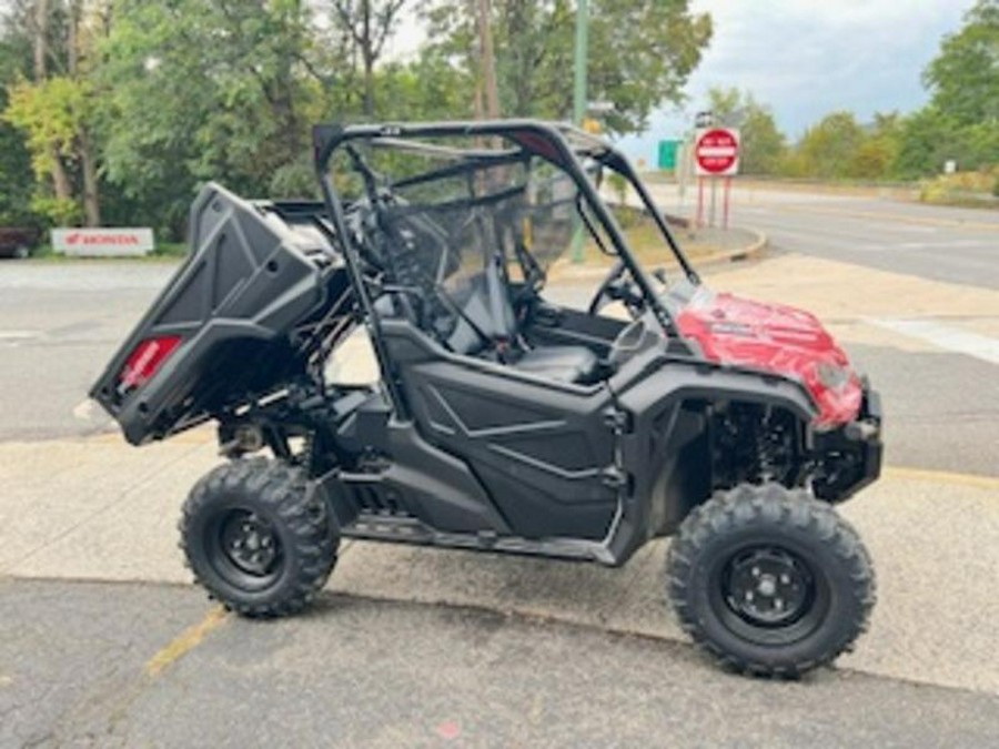 2025 Honda® Pioneer 1000