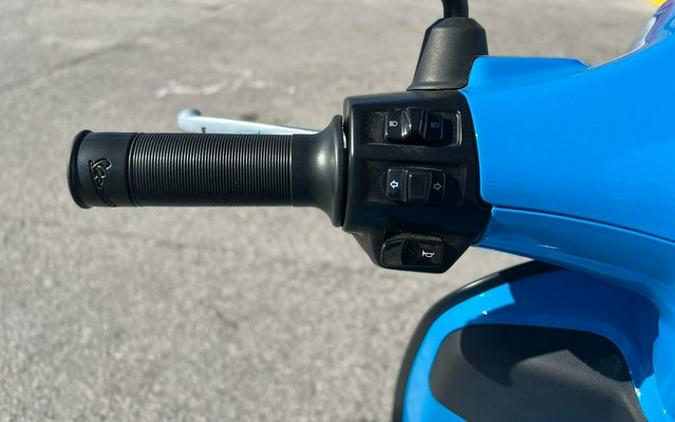 2025 Vespa Sprint 50 S 50 Batik