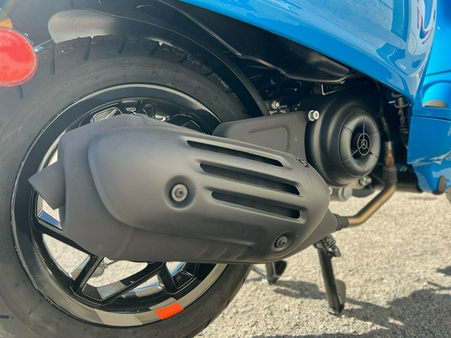 2025 Vespa Sprint 50 S 50 Batik