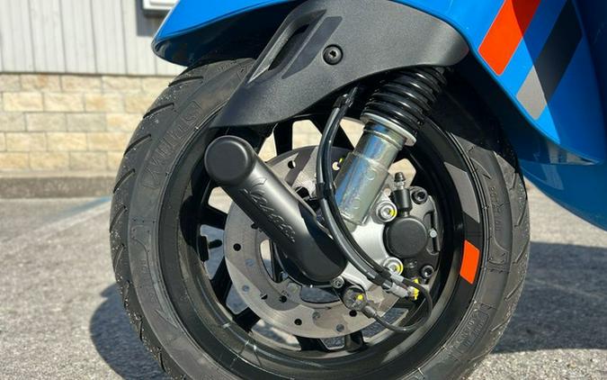 2025 Vespa Sprint 50 S 50 Batik