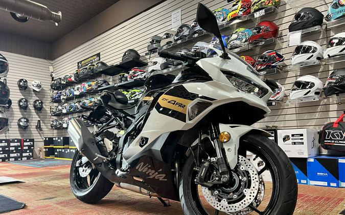 2026 Kawasaki Ninja® ZX™-4RR ABS