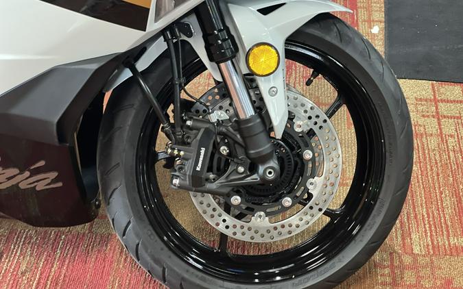 2026 Kawasaki Ninja® ZX™-4RR ABS