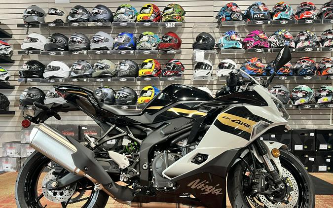 2026 Kawasaki Ninja® ZX™-4RR ABS