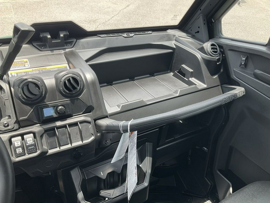 2026 Can-Am Defender MAX DPS CAB HD10
