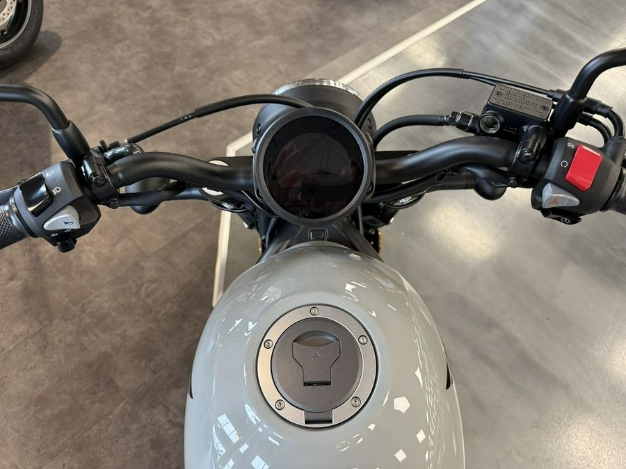 2026 Honda Rebel® 300 E-Clutch