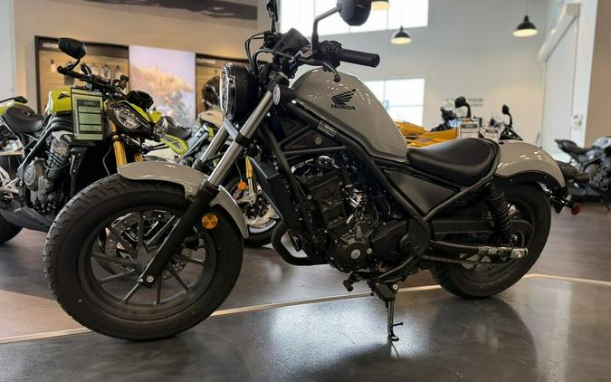 2026 Honda Rebel® 300 E-Clutch