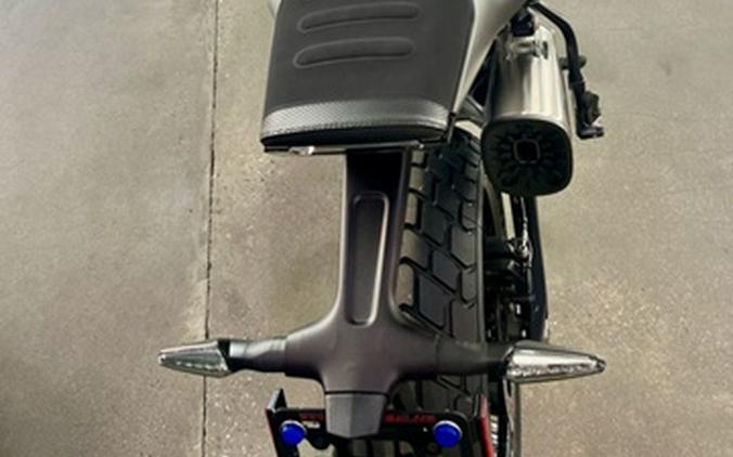 2025 Husqvarna SVARTPILEN 801