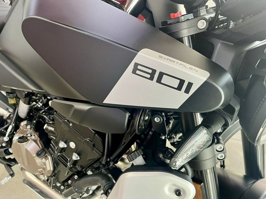 2025 Husqvarna SVARTPILEN 801