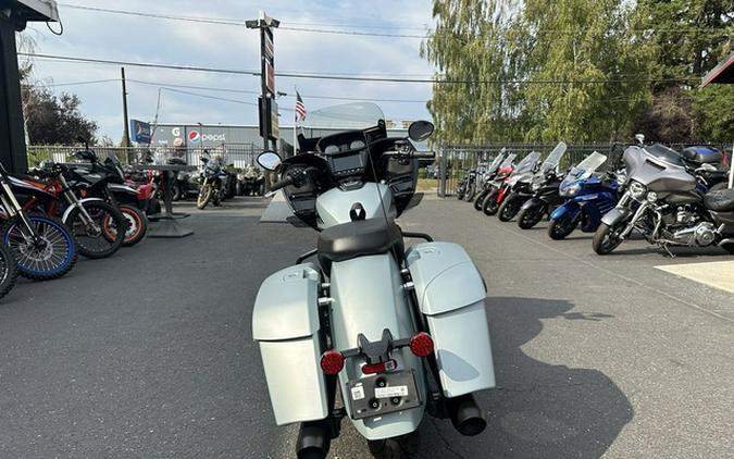 2025 Indian Challenger Dark Horse Frost Silver Smoke