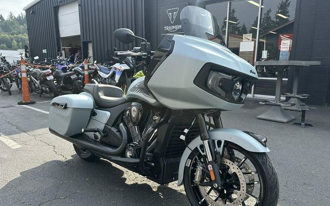 2025 Indian Challenger Dark Horse Frost Silver Smoke