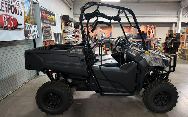 2026 Honda Pioneer 700 Forest
