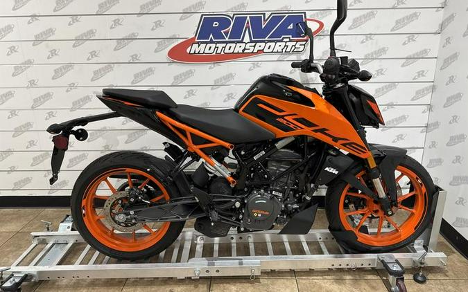 2023 KTM 200 Duke