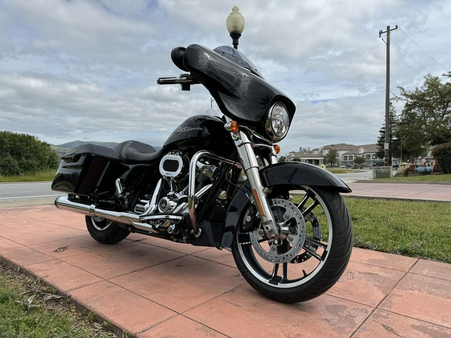 2019 Harley-Davidson® FLHX - Street Glide®