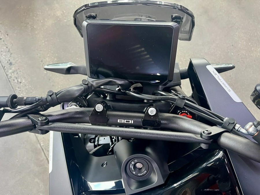 2025 Husqvarna SVARTPILEN 801