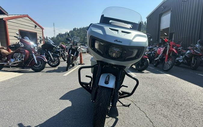 2025 Indian Challenger Dark Horse 112 Frost Silver Smoke