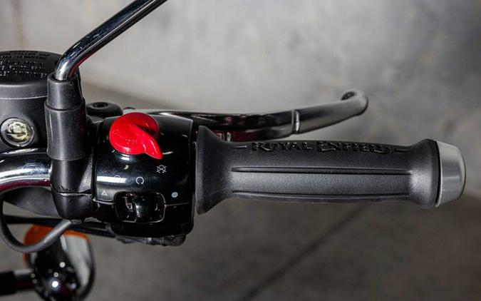 2026 Royal Enfield INT 650 Canyon Red