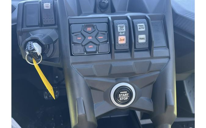 2026 MAVERICK X3 XDS TURBO RR - Can-Am