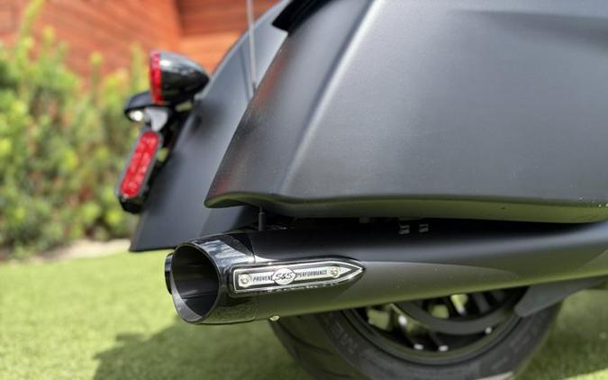 2025 Indian CHALLENGER DARK HORSE, AUDIO