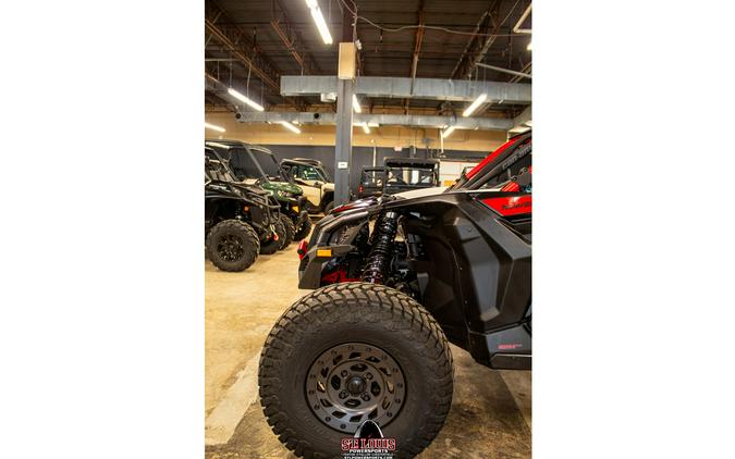 2024 Can-Am Maverick X3 X RC Turbo RR 72 White & Red