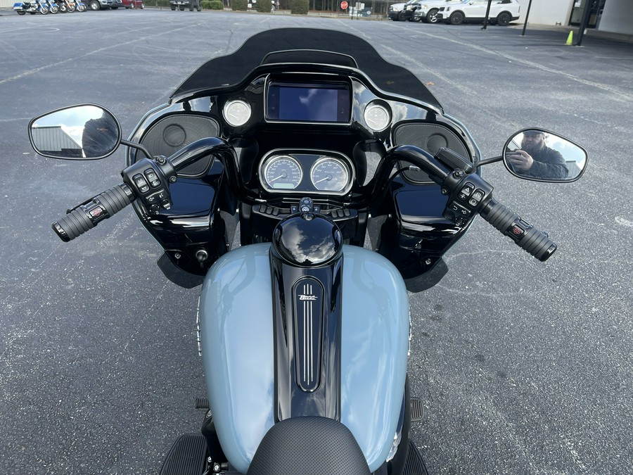 2024 Harley-Davidson Road Glide® 3