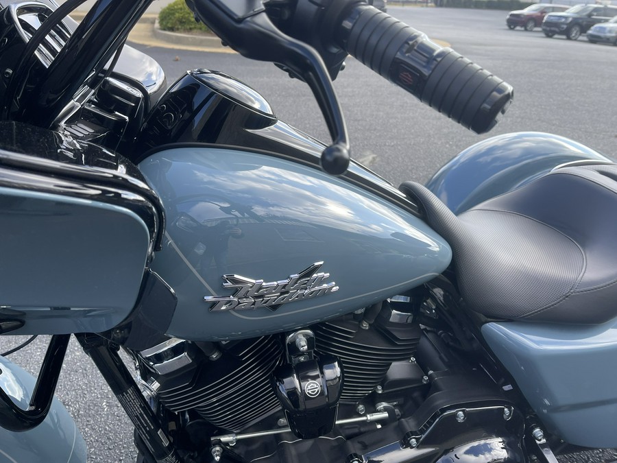 2024 Harley-Davidson Road Glide® 3