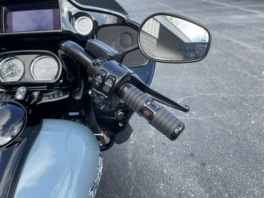 2024 Harley-Davidson Road Glide® 3