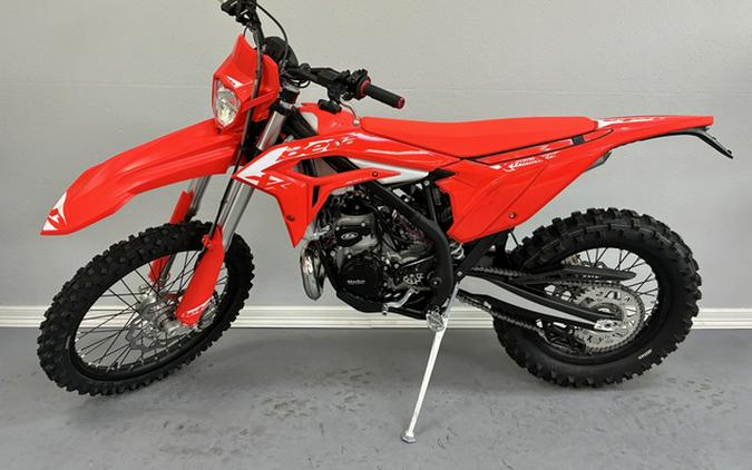 2027 Beta Motorcycles Xtrainer 300
