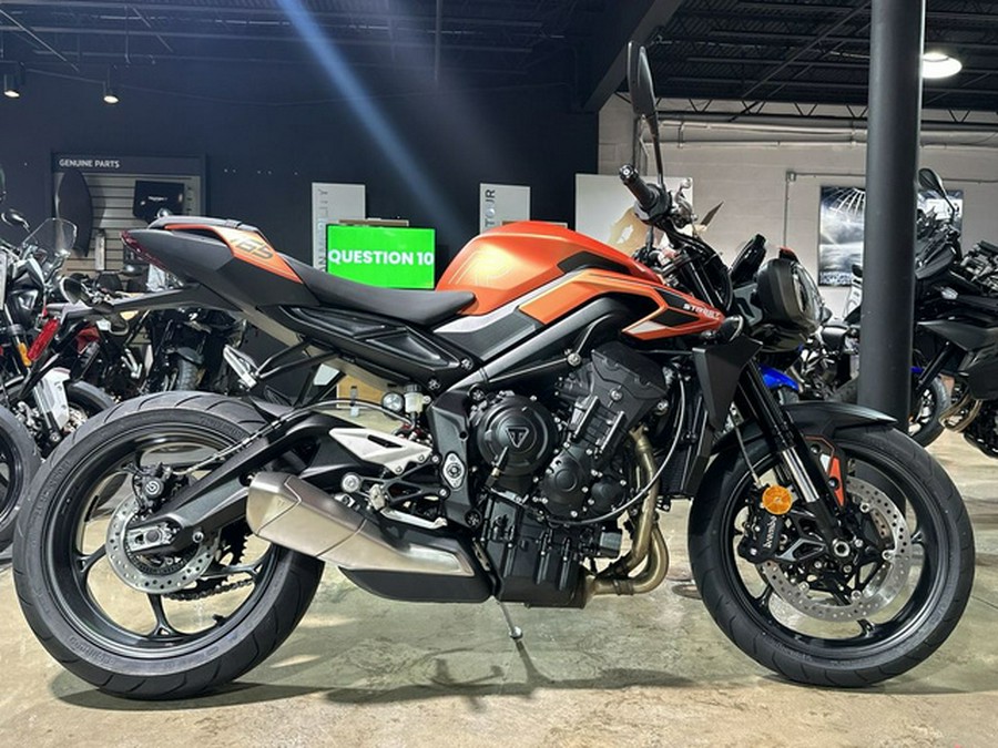 2025 Triumph Street Triple 765 R Matte Baja Orange R