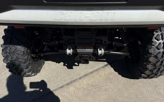 2026 Can-Am® Defender MAX Limited HD11