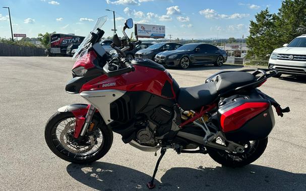 2021 Ducati Multistrada V4 S Travel & Radar