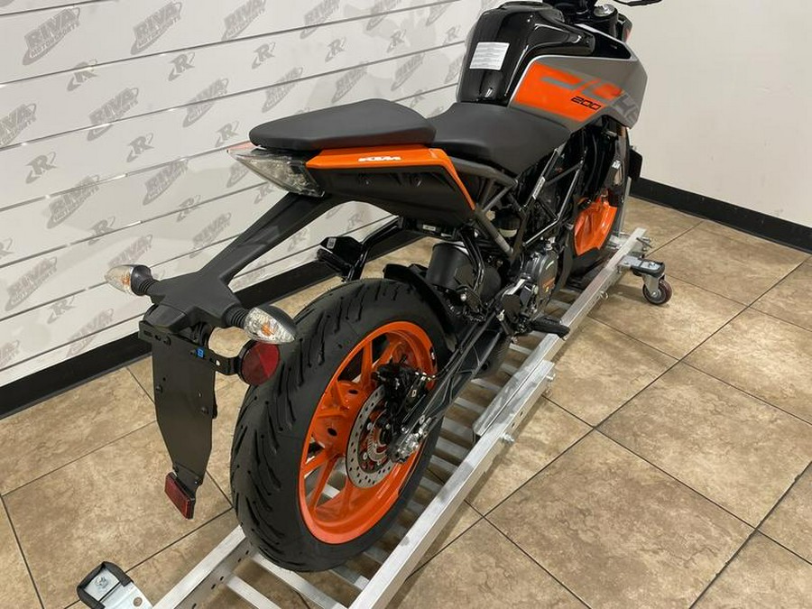 2023 KTM 200 Duke