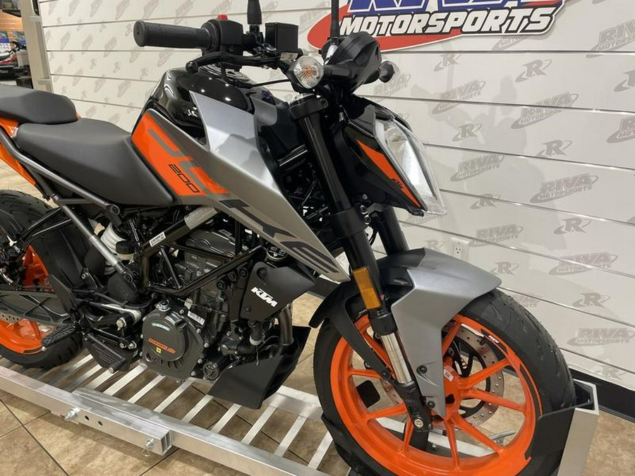 2023 KTM 200 Duke