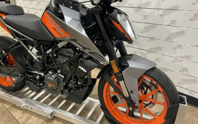 2023 KTM 200 Duke