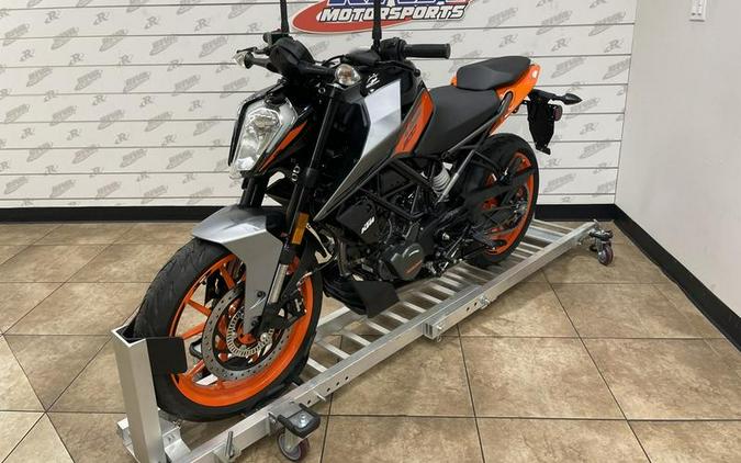 2023 KTM 200 Duke