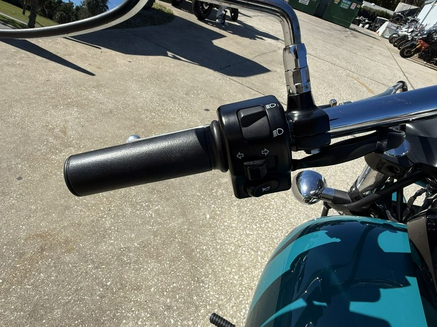 2022 Kawasaki Vulcan® 900 Custom