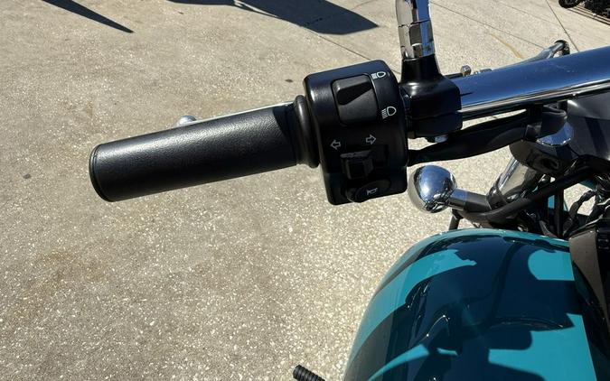 2022 Kawasaki Vulcan® 900 Custom