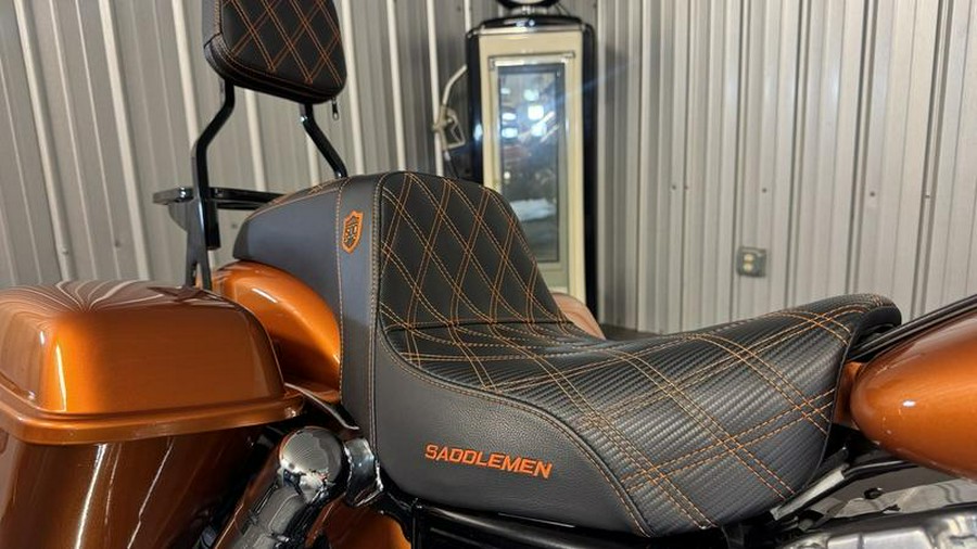 2014 Harley-Davidson® FLD - Dyna® Switchback™