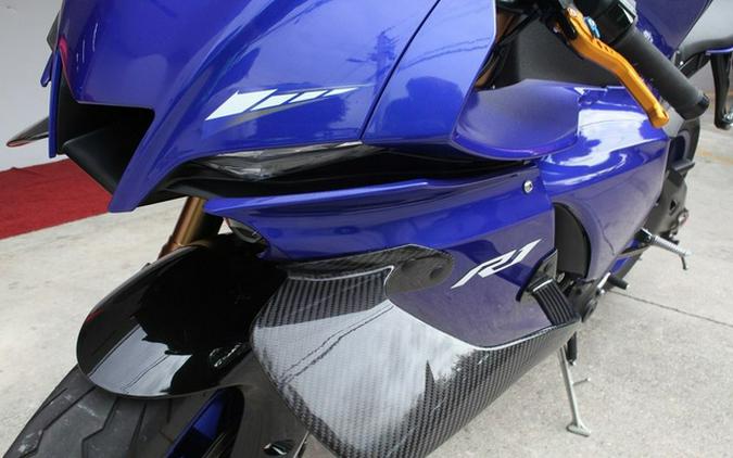 2025 Yamaha YZF-R1 R1