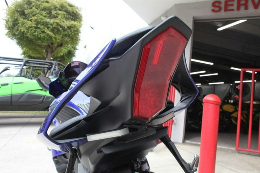 2025 Yamaha YZF-R1 R1